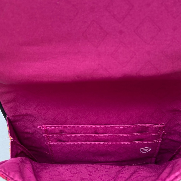 NWT Vera Bradley Kauai Floral RFID Mini Hipster Cross Body Flap Front Pockets - Picture 8 of 12